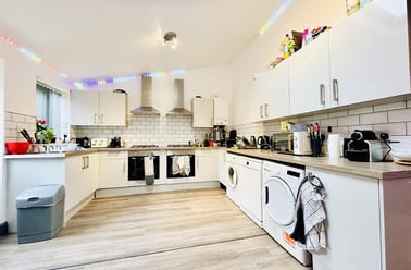 Derby Road, Lenton, Nottingham - Image 2